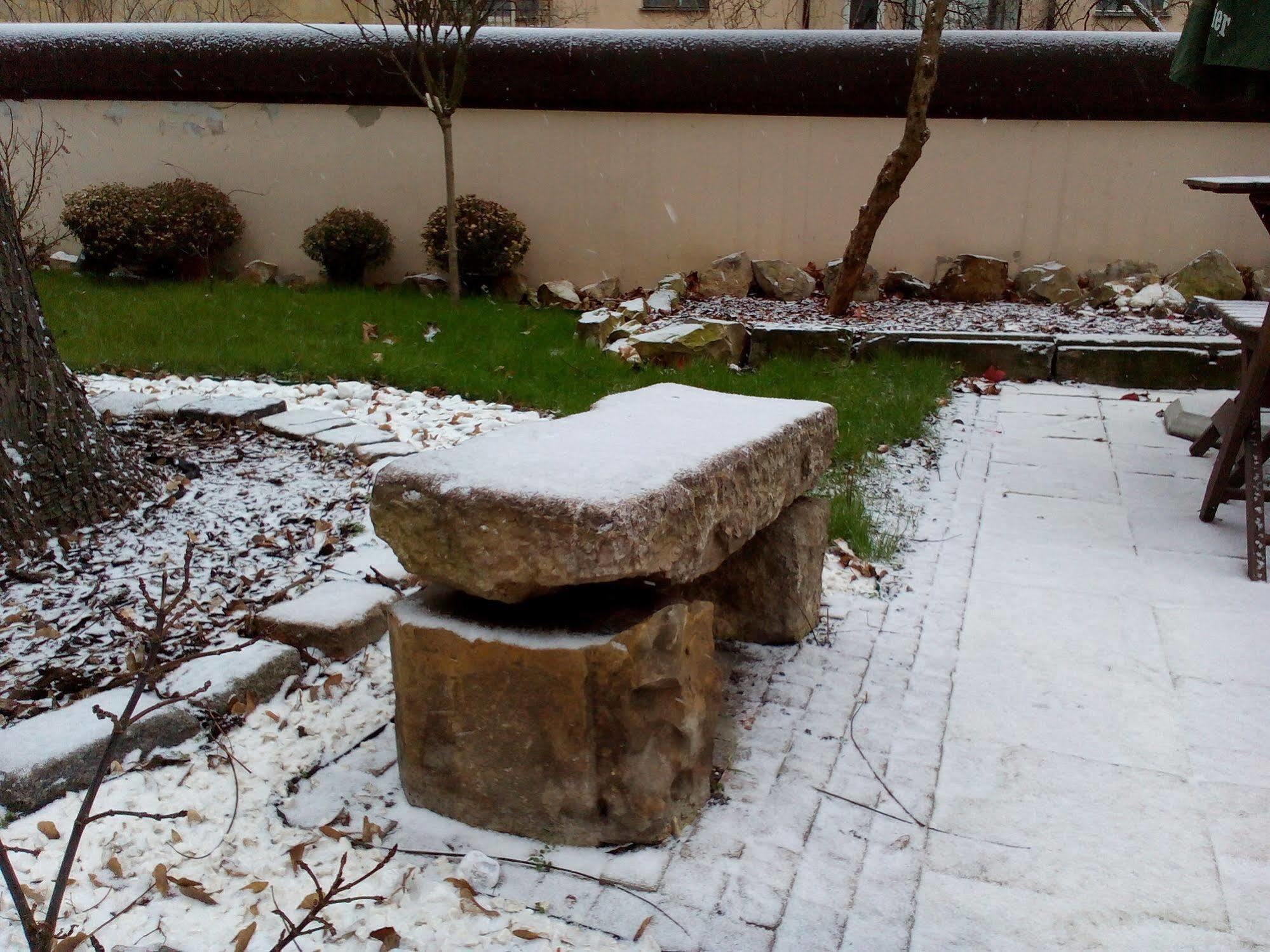 Residence Kralovsky Vinohrad Prága Kültér fotó